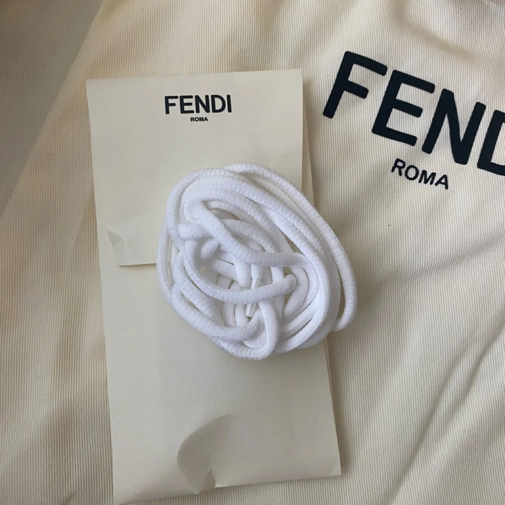 FENDI - Picture 9 of 14